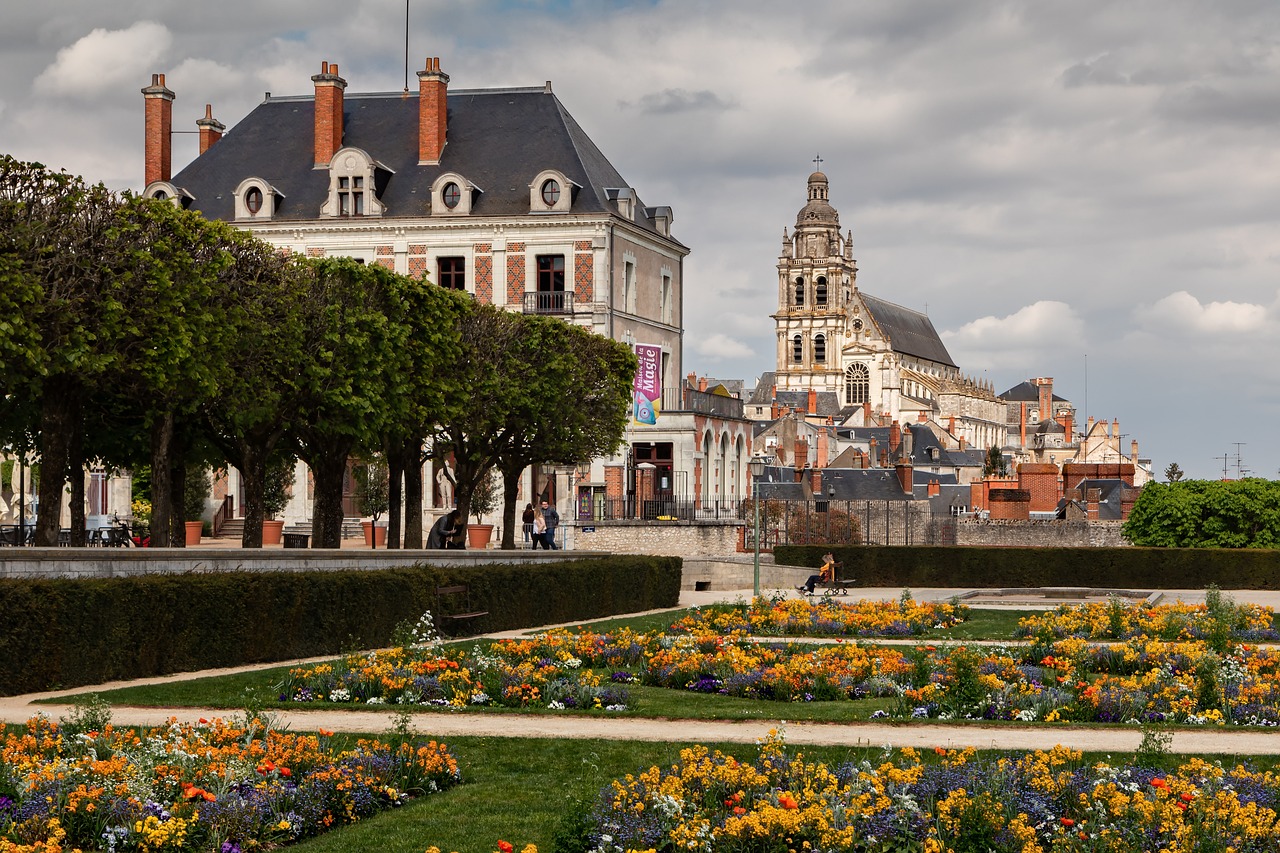 Descubriendo las mejores atracciones de Blois, Francia