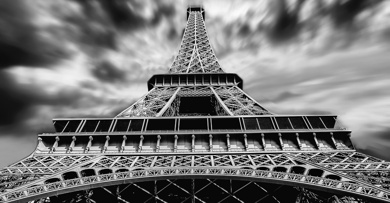 ¡Un Reto Real: Subir a Pie la Torre Eiffel!
