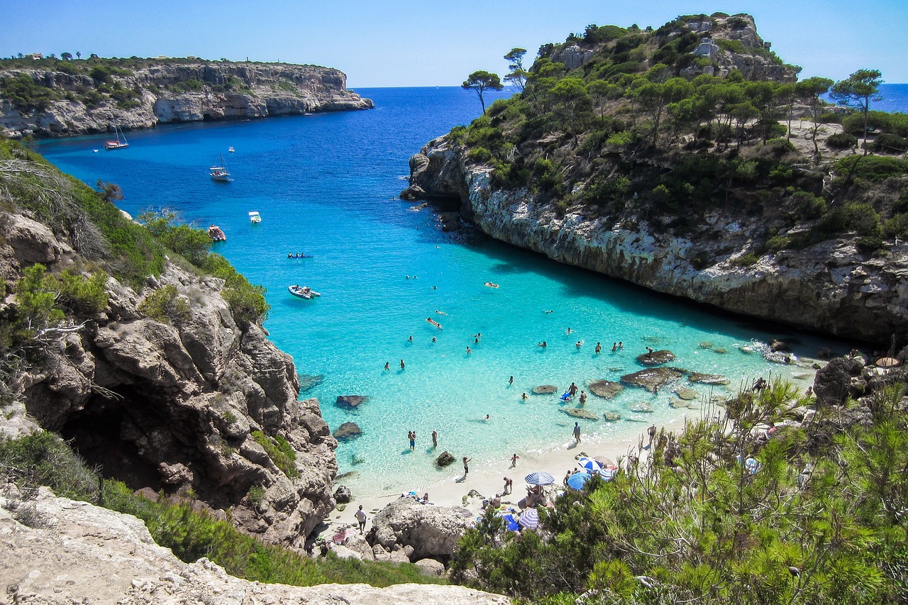Descubriendo los mejores lugares para pasear un domingo en Mallorca