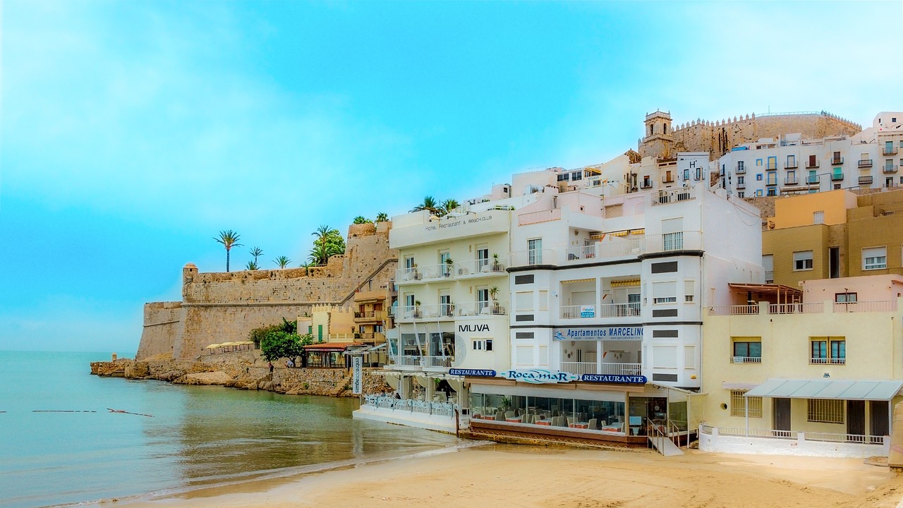 Descubriendo Peñíscola: El encanto de una ciudad costera española