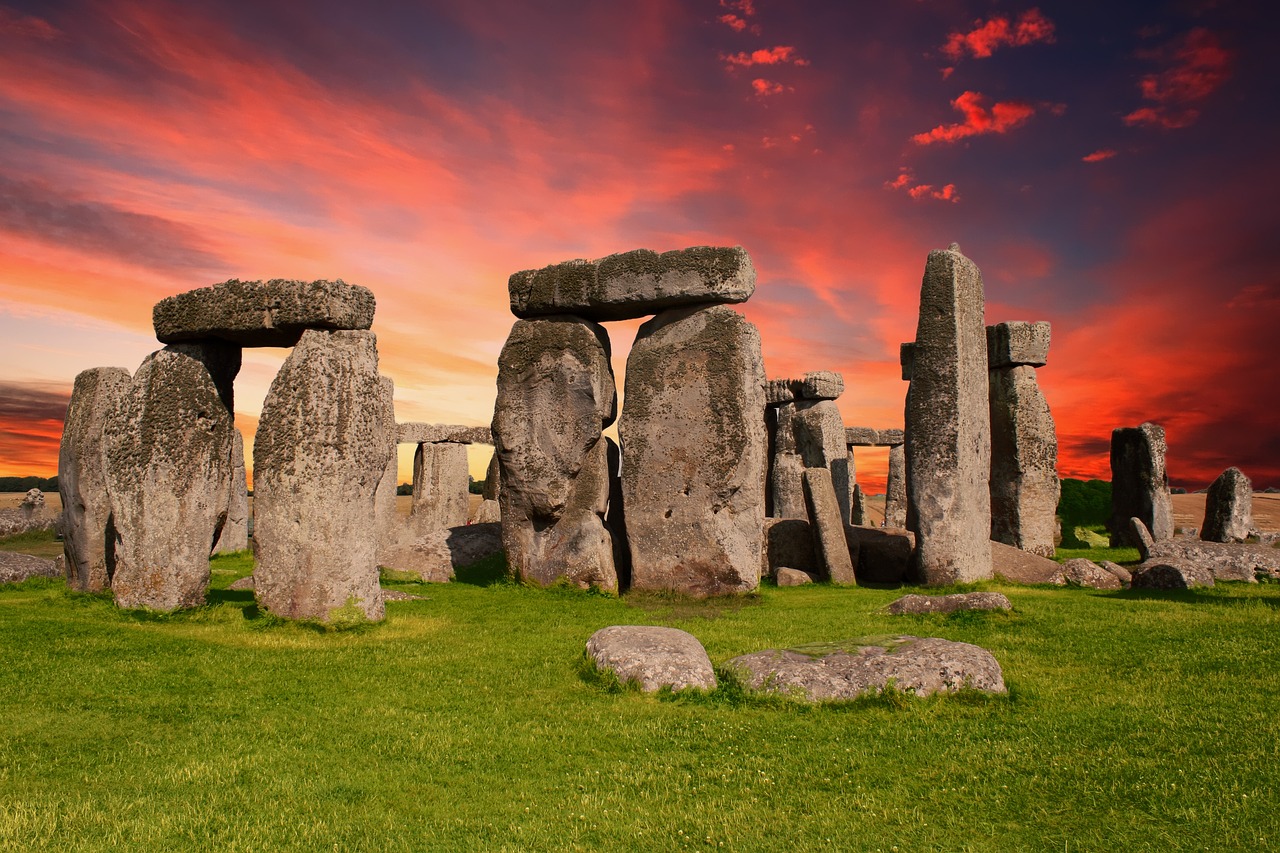 Descubre el Costo de la Entrada a Stonehenge | TravelHolics