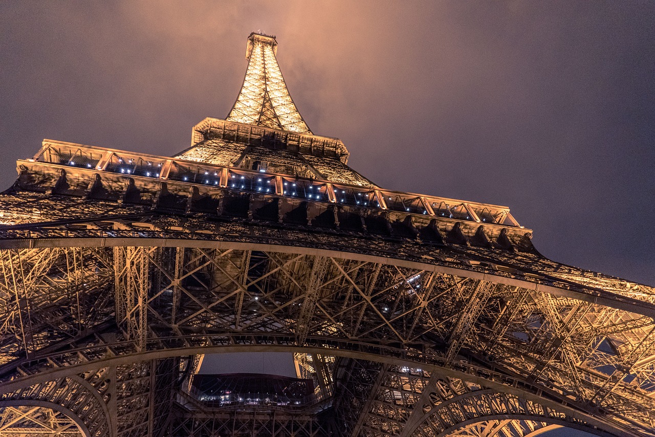Cómo crear una réplica de la Torre Eiffel