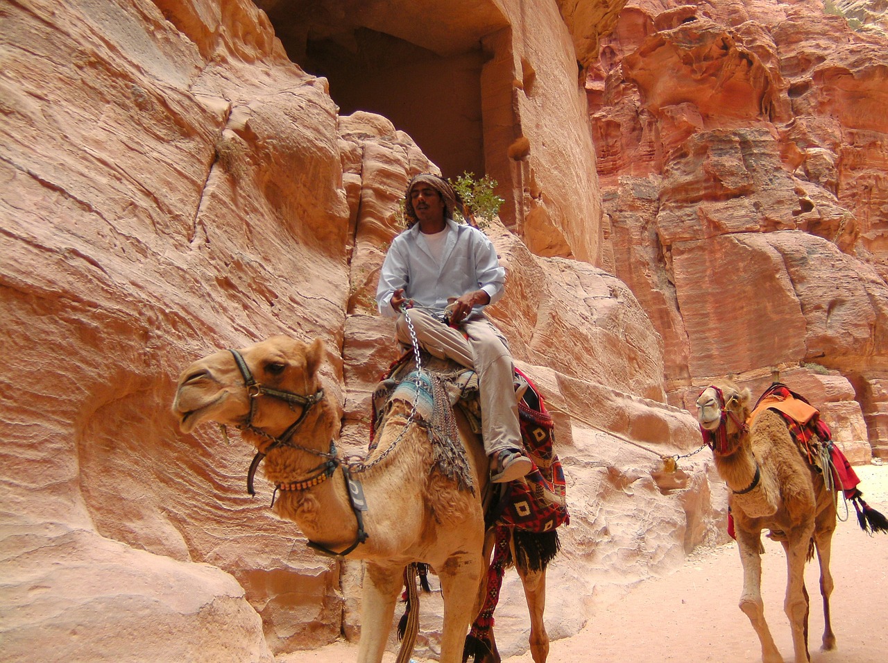 Viajar a Jordania: ¿Cuánto Dinero Se Requiere?