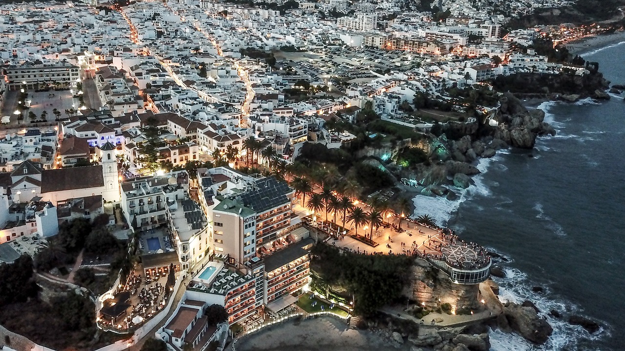 Descubriendo los Pueblos Cercanos a Nerja