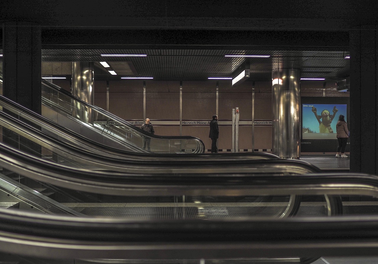 Explorando la Estación de Metro de Toledo