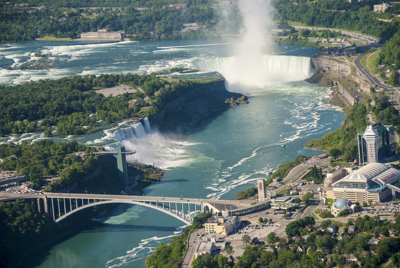 Las Impresionantes Cataratas de Suiza: ¡Descubre Su Nombre!