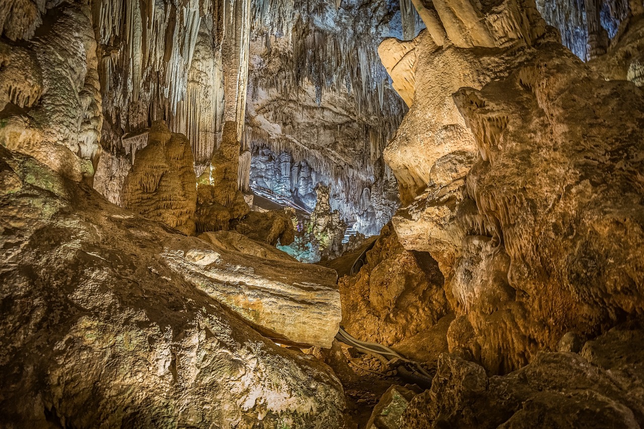 Descubre cuánto tiempo lleva recorrer la Cueva de Nerja