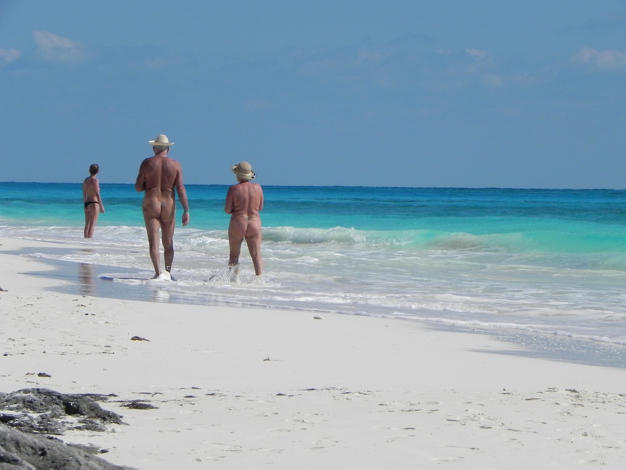 ¿Cuáles son las reglas y normas de las playas nudistas?