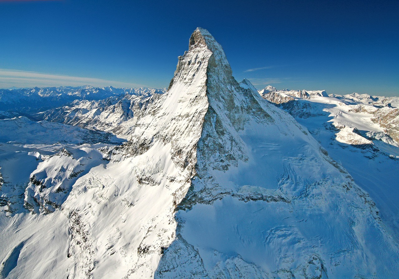 ¿Cuál es el mejor momento para visitar los Alpes suizos?
