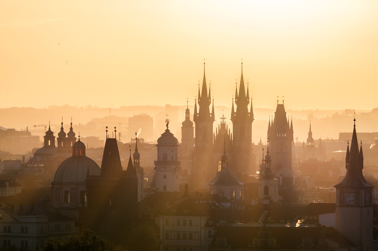 ¡No Te Puedes Perder Estas Atracciones en Praga!