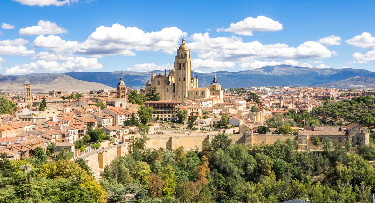 ¿Cuál es el mejor momento del año para visitar Segovia?